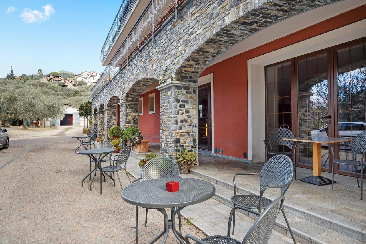 Messalina Agriturismo La Scuderia Molino Nuovo  Exterior foto